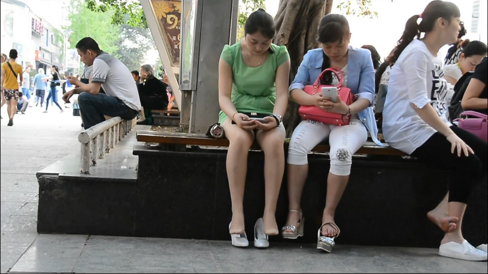 streetsnapnylon[00 01 23][20181208 224640 2]